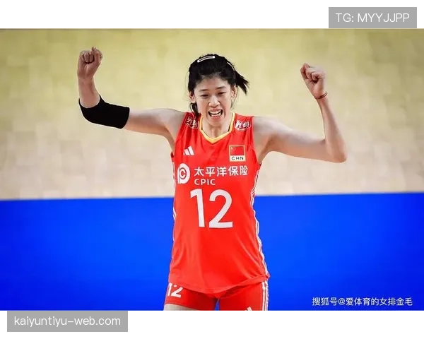 李盈莹打球像开挂，下场拎菜篮子那张图直接碎了女神滤镜